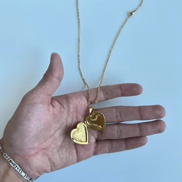 Y2K 2000s vintage gold cute heart pendant locket chain necklace - Picture 8 of 8